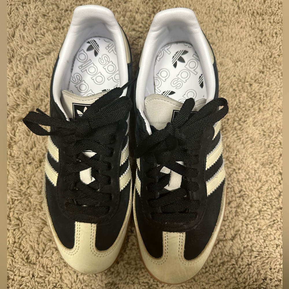 Samba Women’s OG Black Wonder White